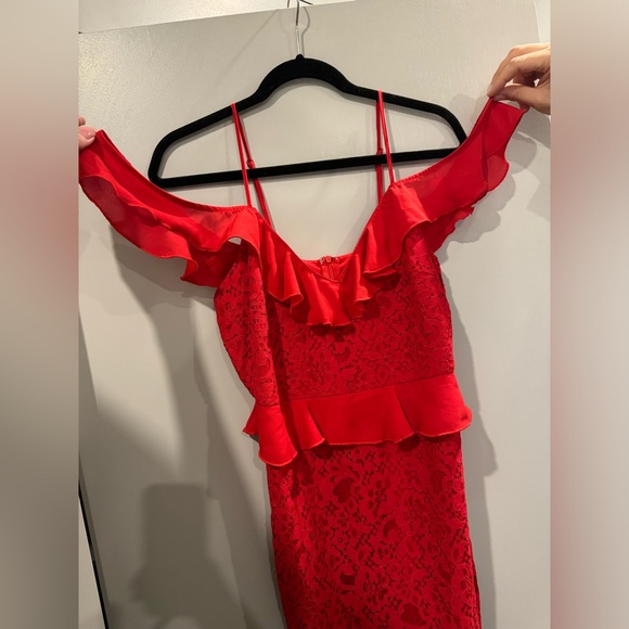 Lulu’s Dance of Romance Red Lace Cold-Shoulder Midi Dress - Picture 12 of 12